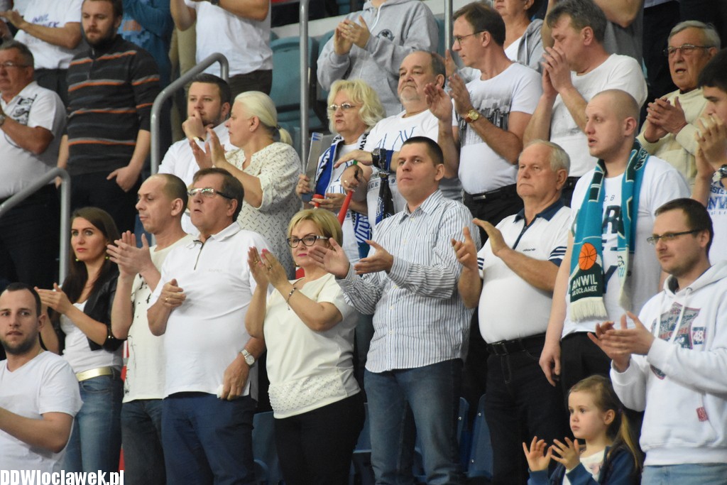 Kibice na Meczu Anwil - Wilki