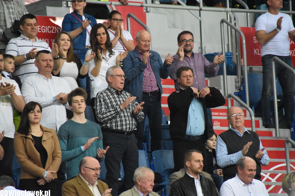 Kibice na Meczu Anwil - Wilki