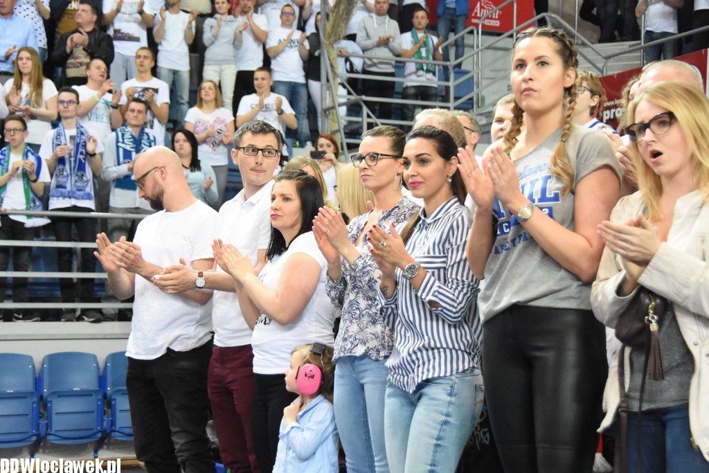 Kibice na Meczu Anwil - Wilki