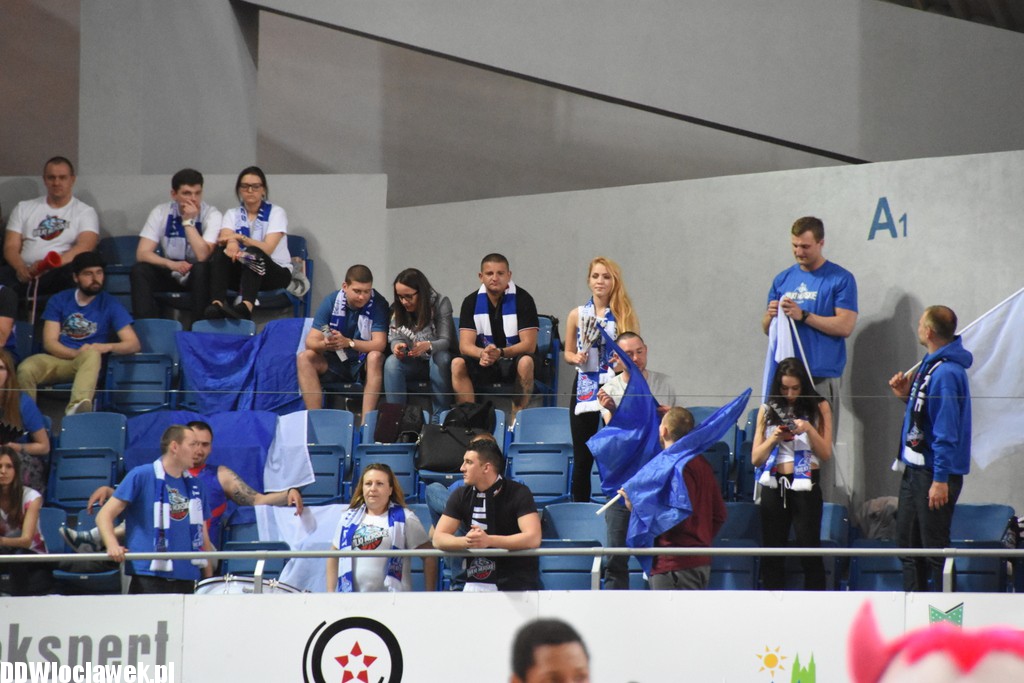 Kibice na Meczu Anwil - Wilki