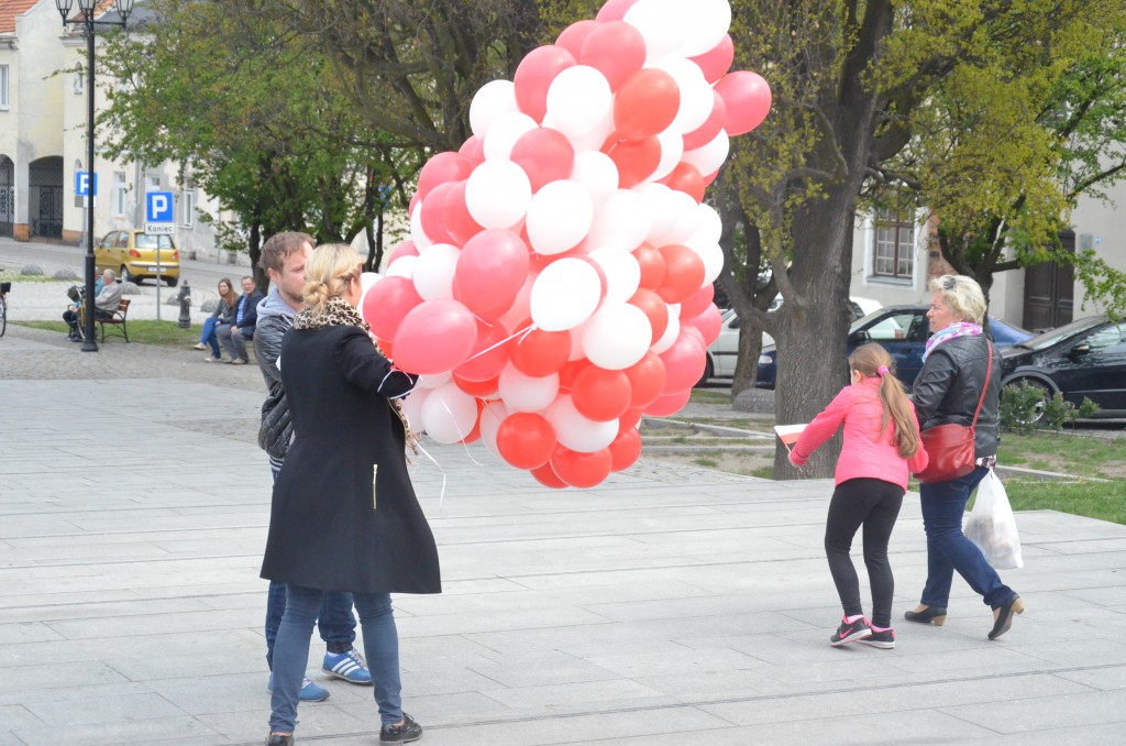 Dzień Flagi na placu Wolności