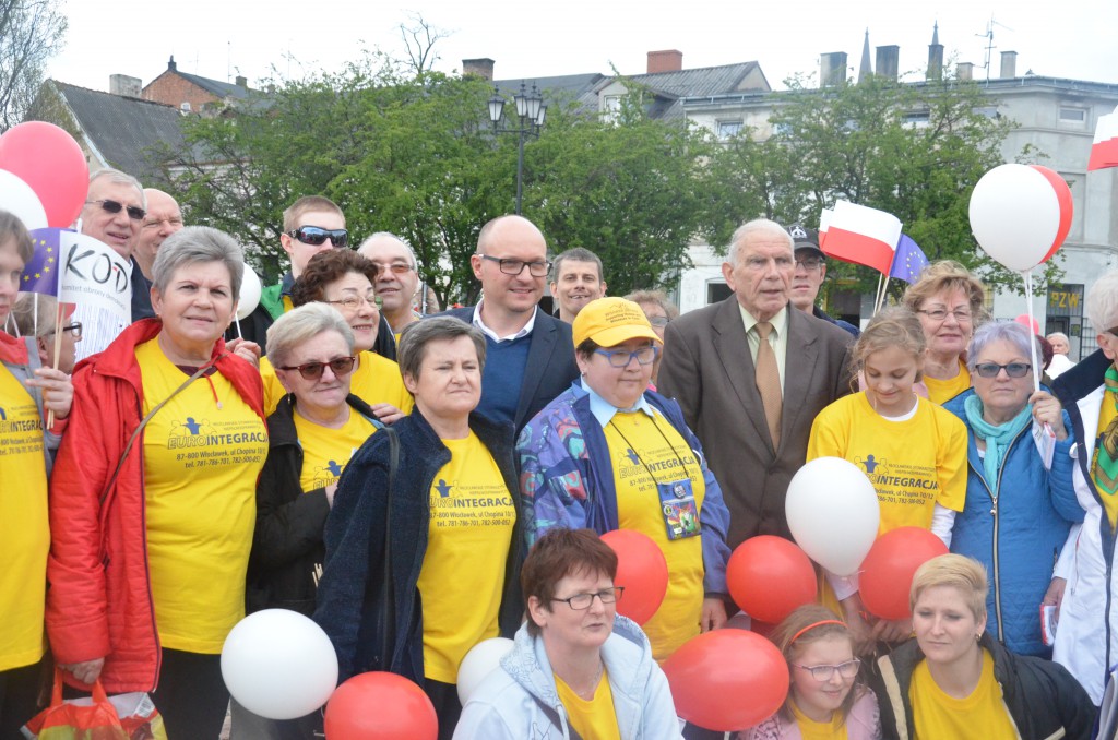 Dzień Flagi na placu Wolności