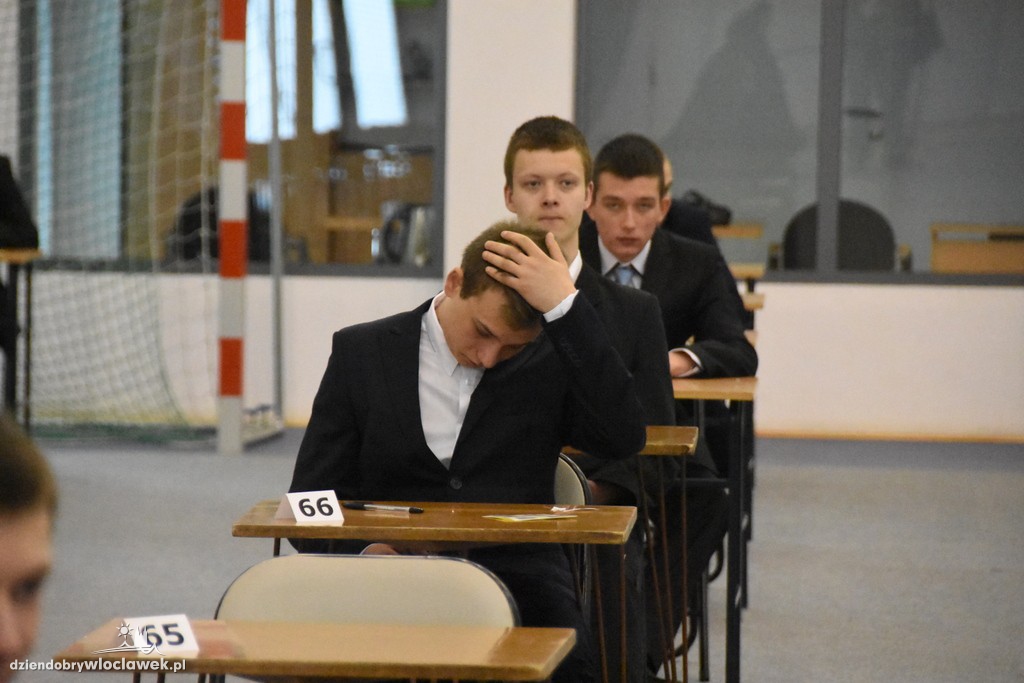 Matura z języka polskiego w ZST