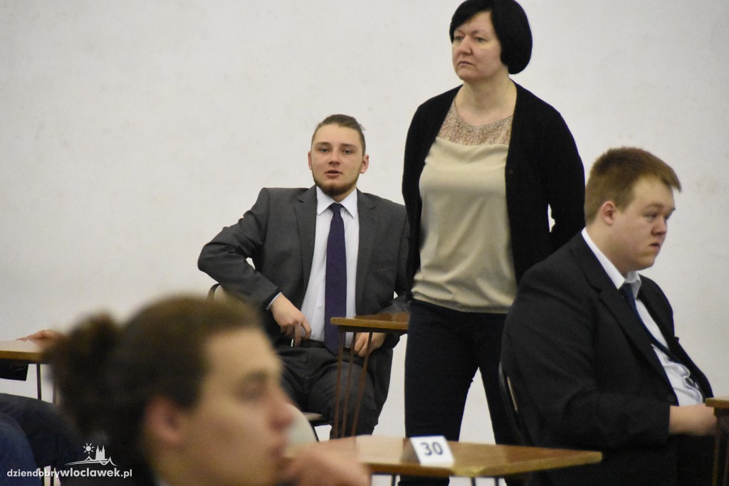 Matura z języka polskiego w ZST