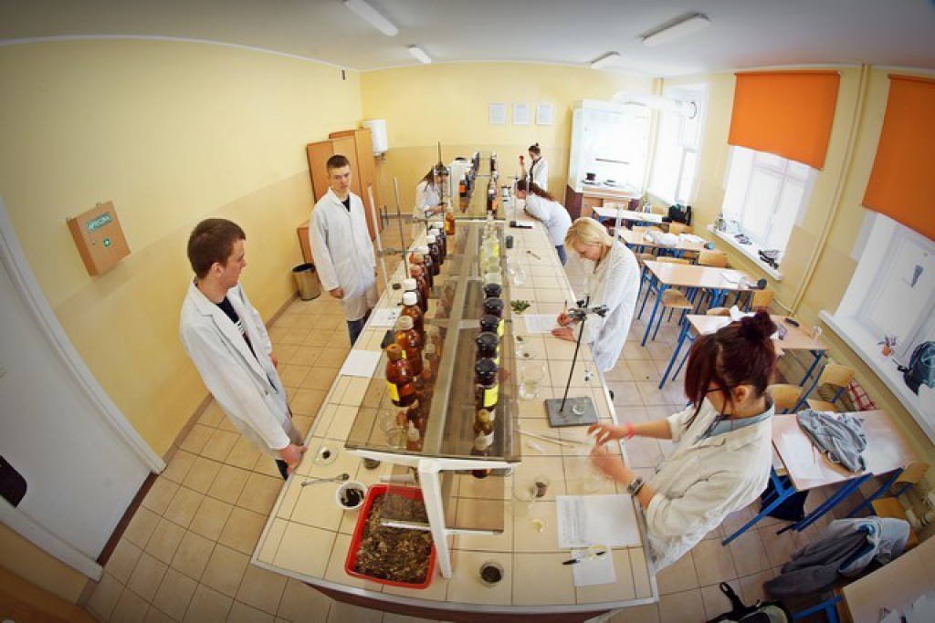 Zespół Szkół Chemicznych
