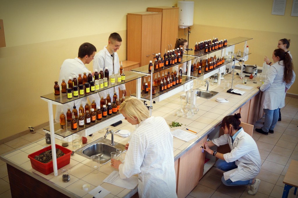 Zespół Szkół Chemicznych