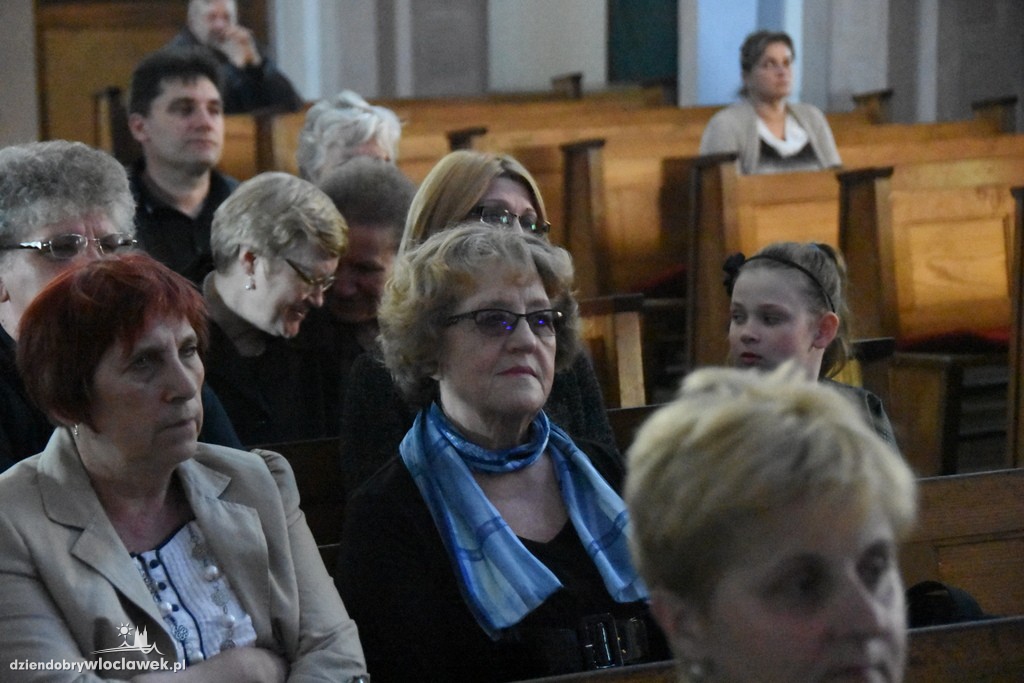 Koncert w kościele w Kruszynie