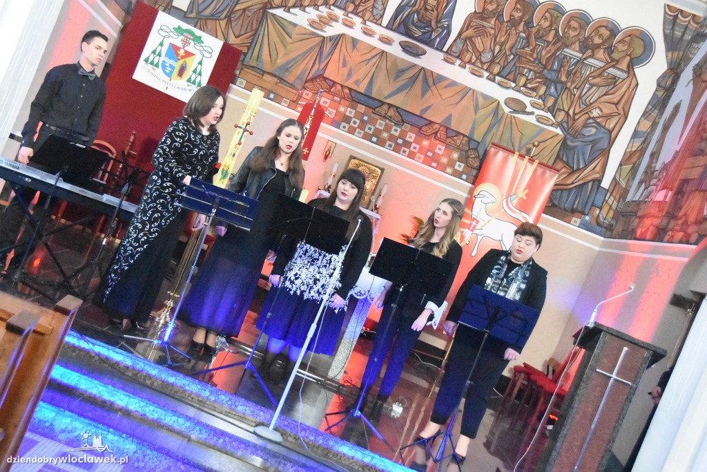 Koncert w kościele w Kruszynie