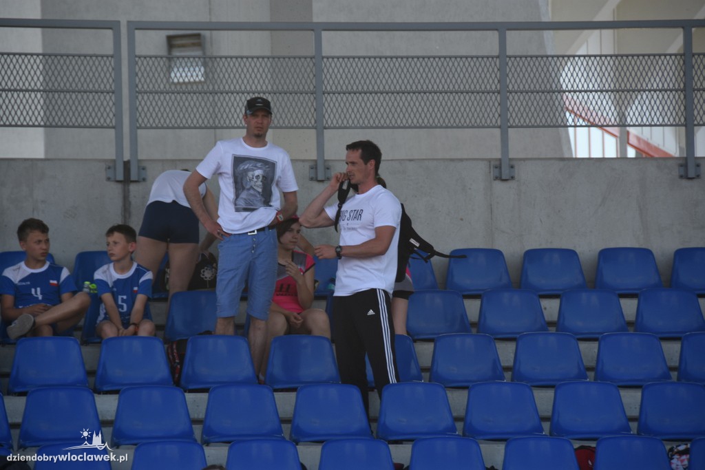 Meeting lekkoatletyczny na stadionie