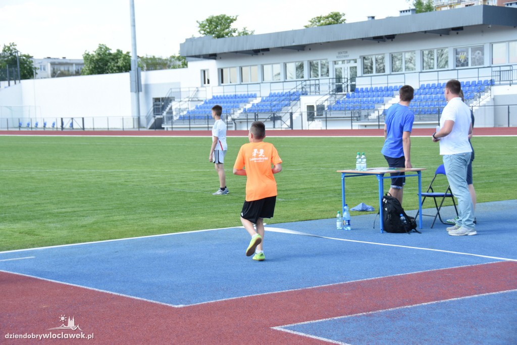 Meeting lekkoatletyczny na stadionie
