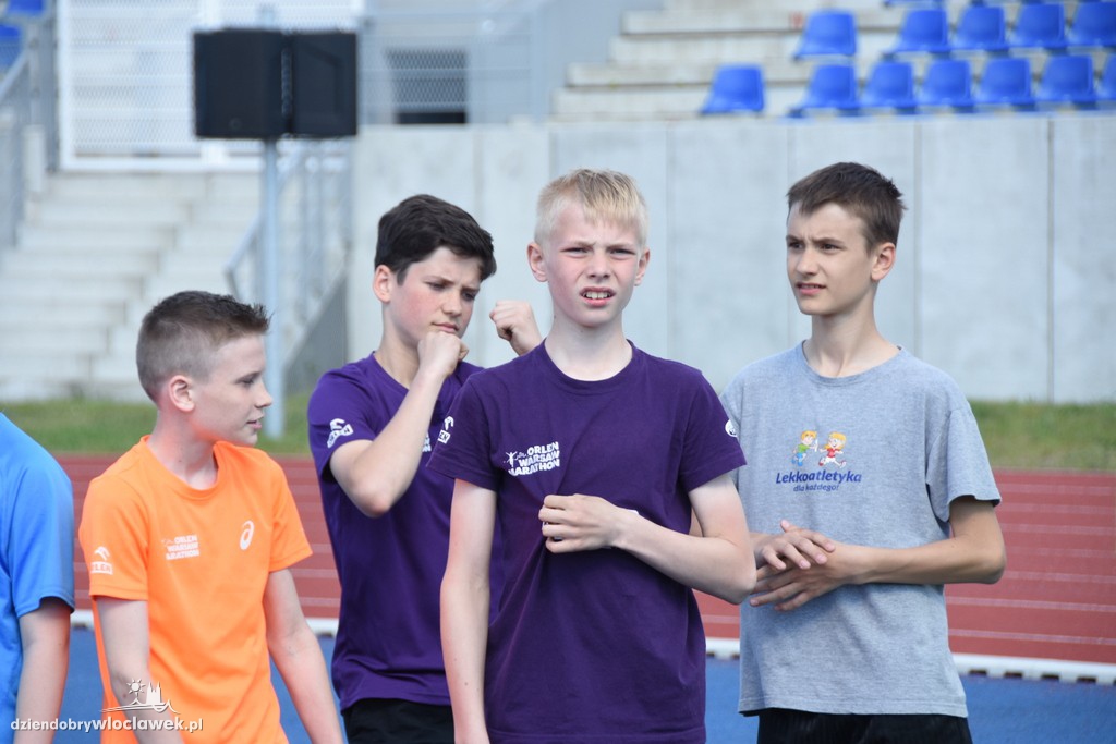 Meeting lekkoatletyczny na stadionie