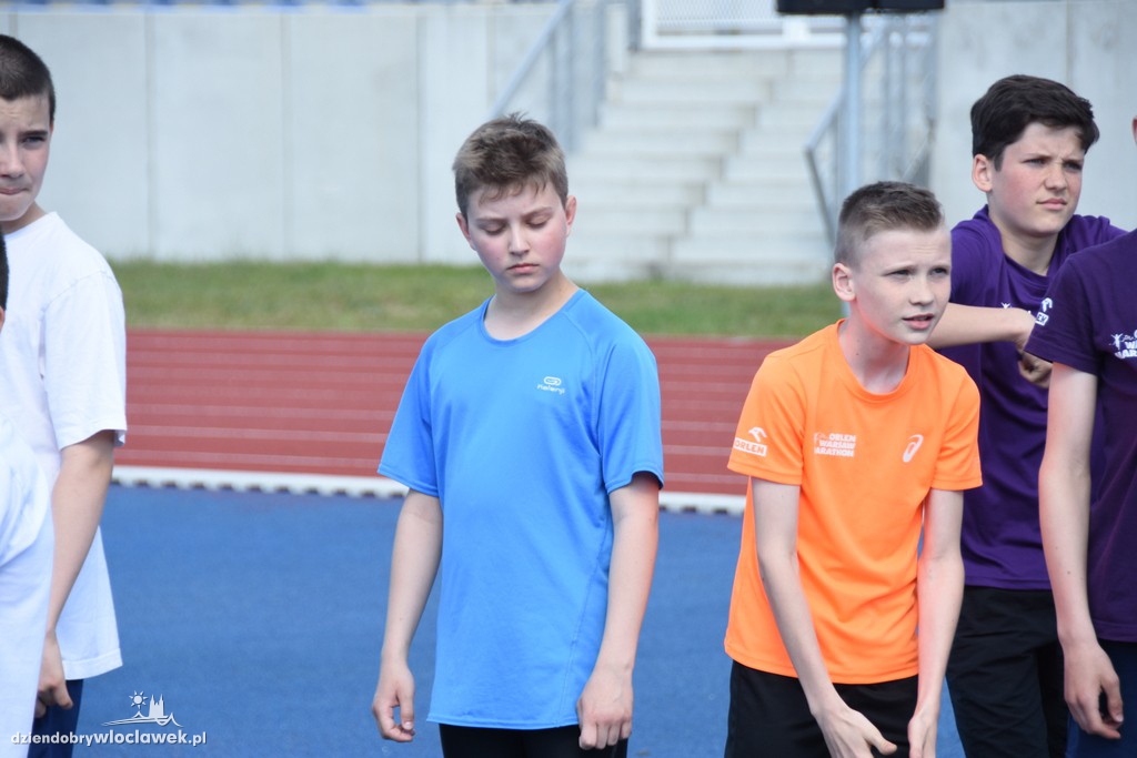 Meeting lekkoatletyczny na stadionie