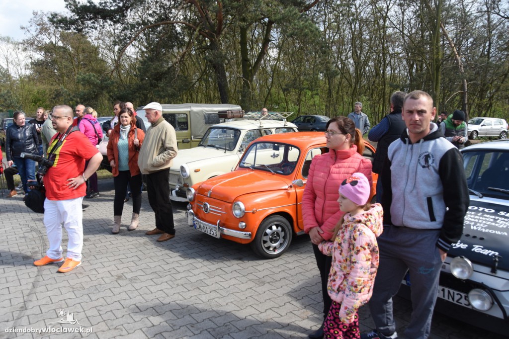 Piknik motoryzacyjny w klubie Łęg