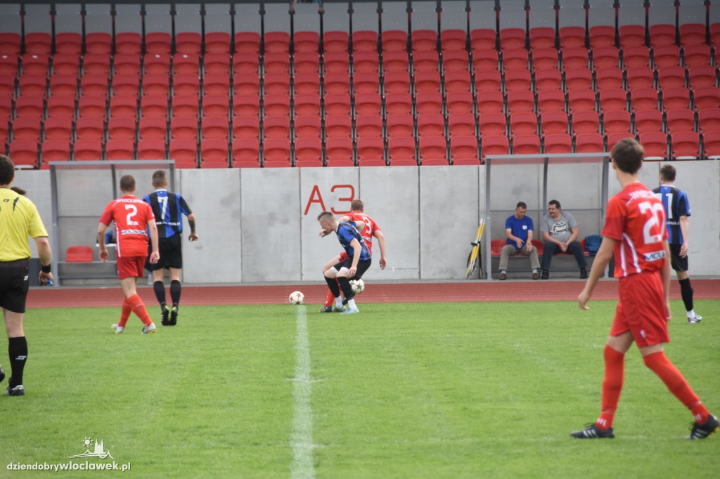 Wloclavia - Zawisza II Bydgoszcz