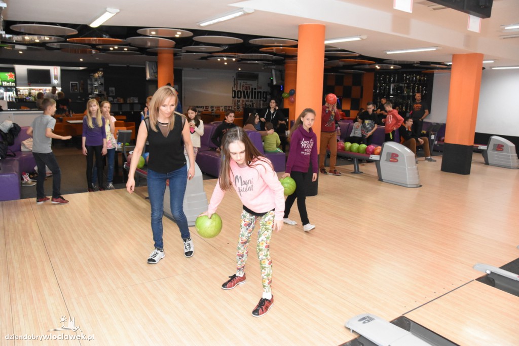 Nauka gry w kręgle w Sportbowling