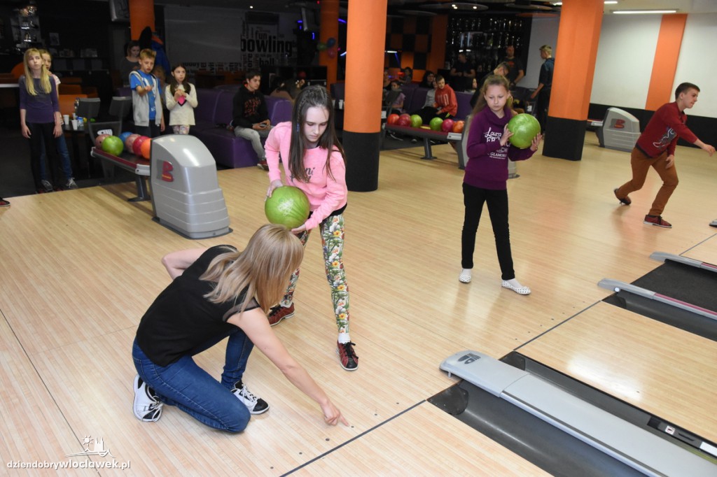 Nauka gry w kręgle w Sportbowling