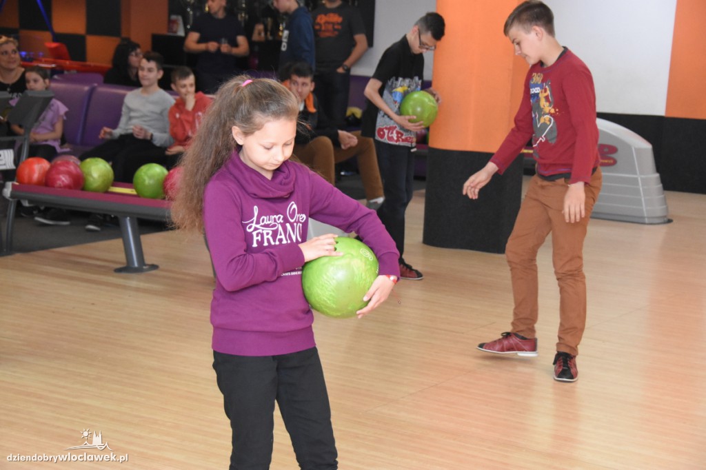Nauka gry w kręgle w Sportbowling