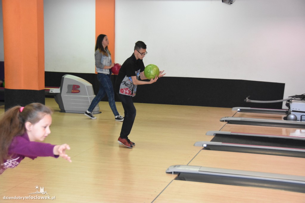 Nauka gry w kręgle w Sportbowling