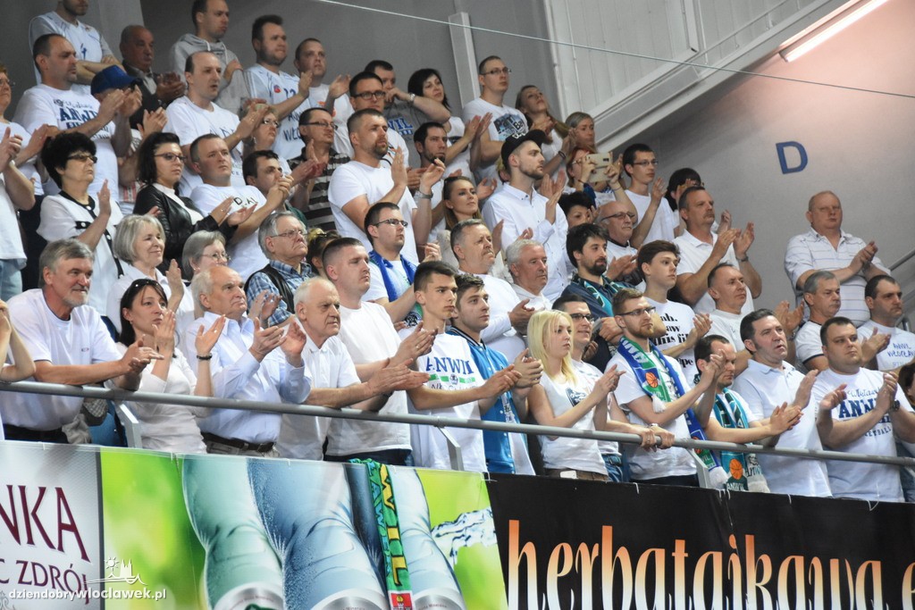 Kibice na meczu Anwil - Rosa
