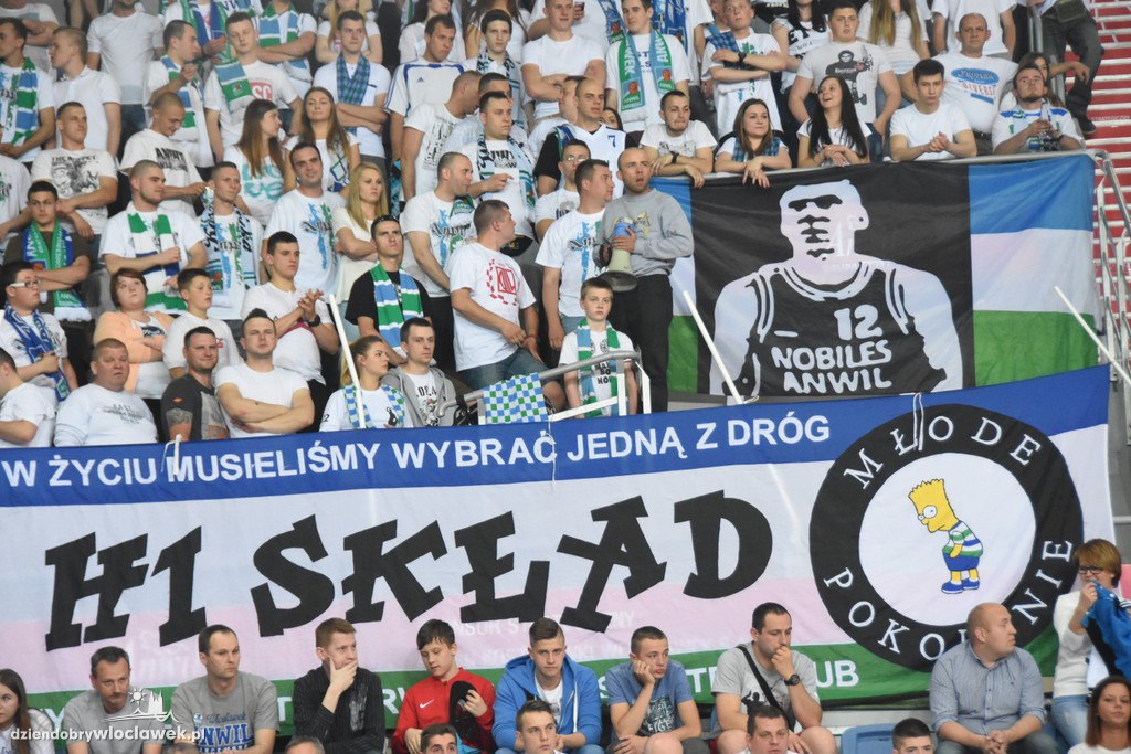 Kibice na meczu Anwil - Rosa
