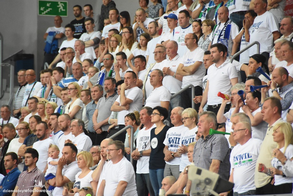 Kibice na meczu Anwil - Rosa