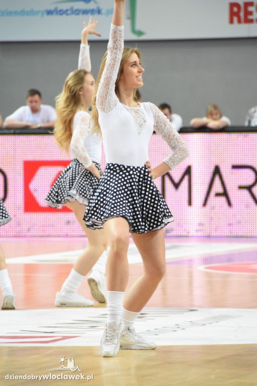 Czirliderki na meczu Anwil - Rosa