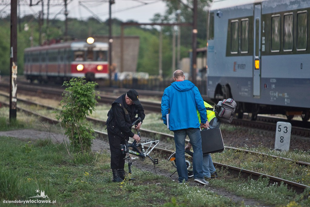 Pociąg najechał na rower leżący na torach