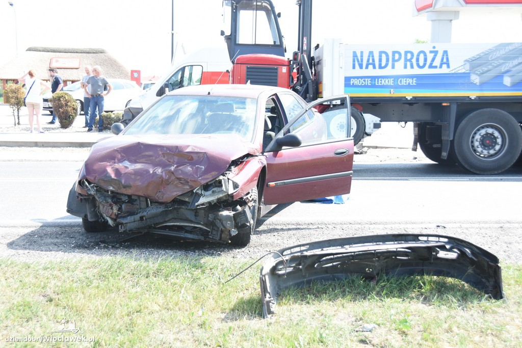 Kolizja dwóch aut na trasie do Brześcia