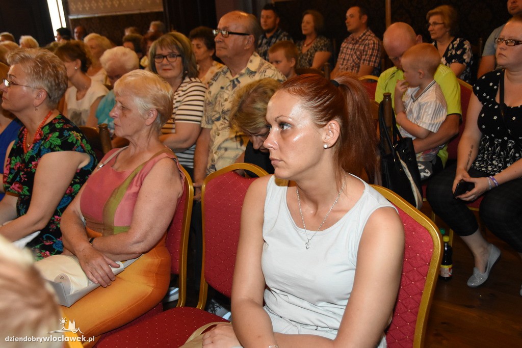 Dzień Matki z Demokratyczną Unią Kobiet