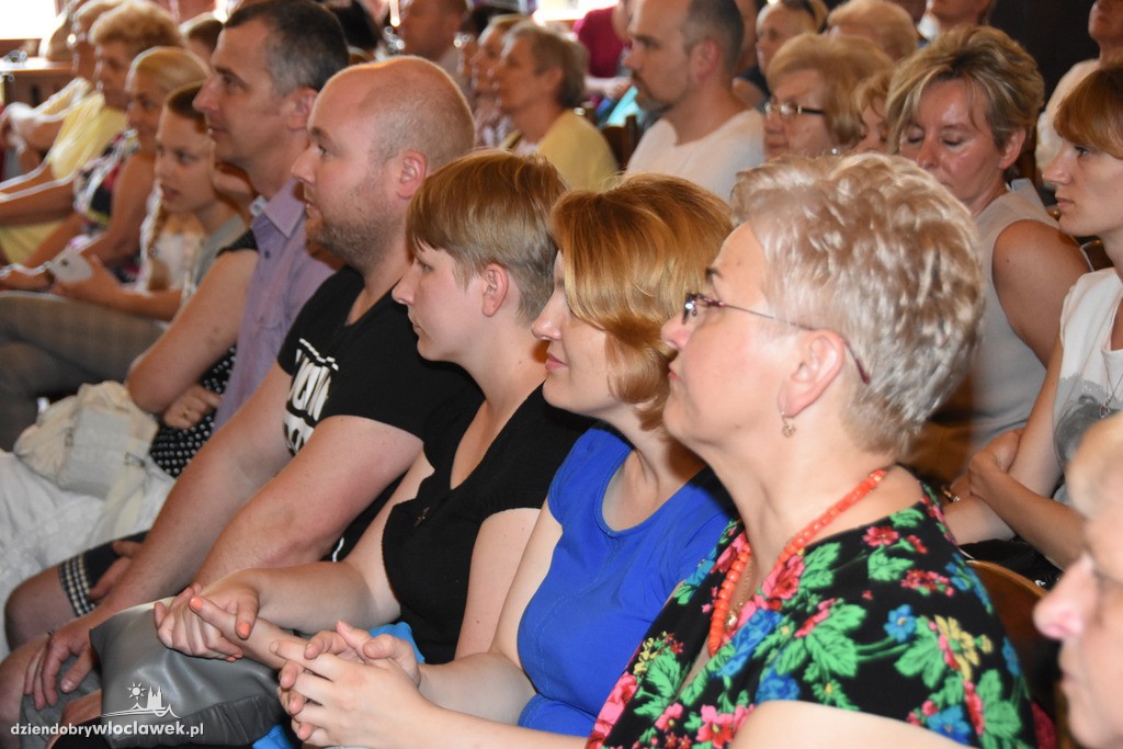 Dzień Matki z Demokratyczną Unią Kobiet