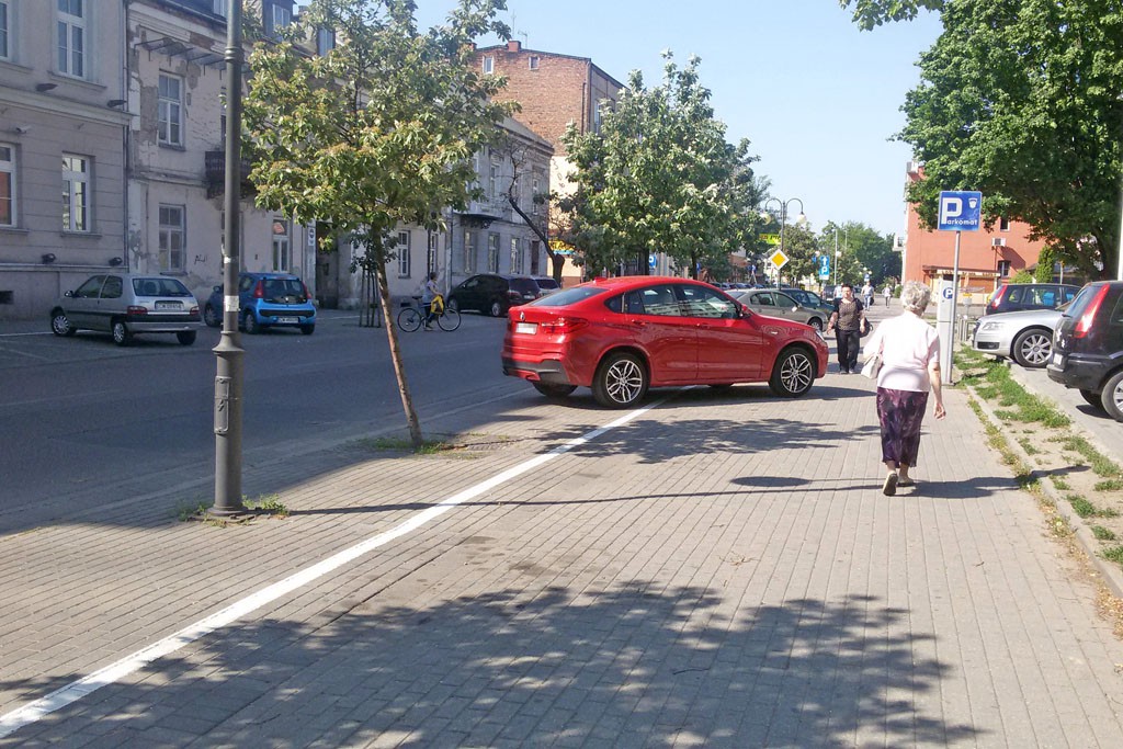 Zmienili sposób parkowania w centrum