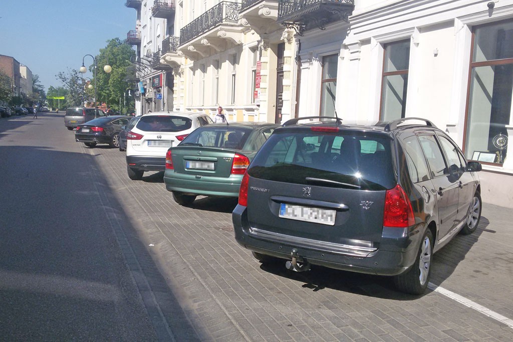 Zmienili sposób parkowania w centrum