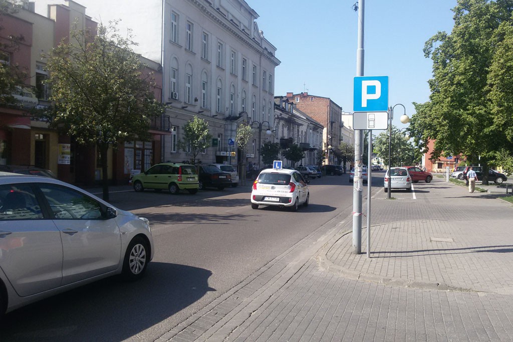Zmienili sposób parkowania w centrum