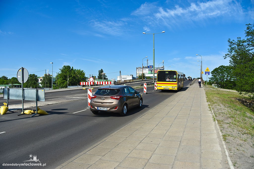 Ruch na wiadukcie przy ul. Wroniej