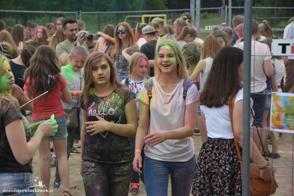 Juwenalia: Hili Day przy basenie
