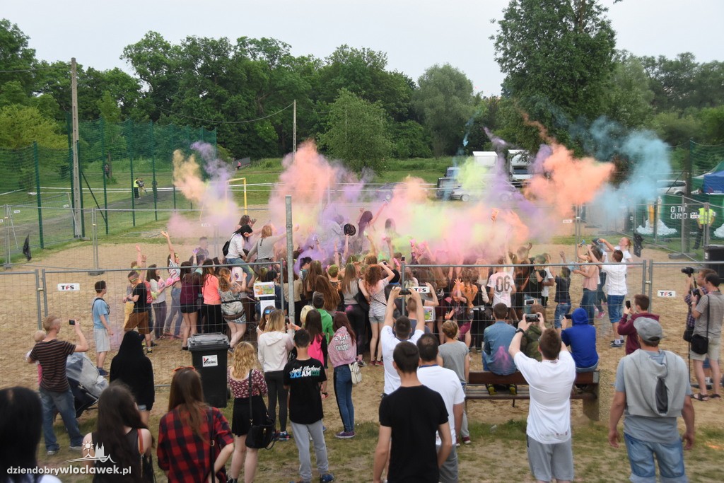 Juwenalia: Hili Day przy basenie