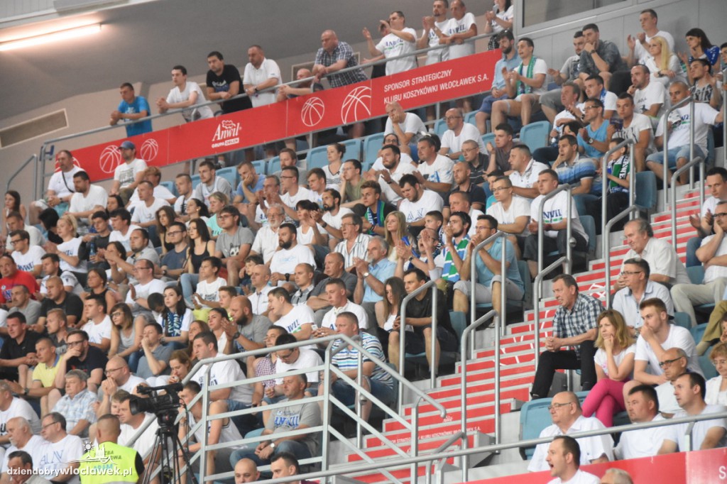 Kibice na meczu Anwil - Czarni Słupsk