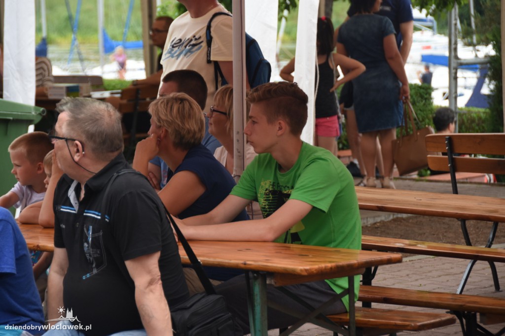 Dzień dziecka pod żaglami w Zarzeczewie