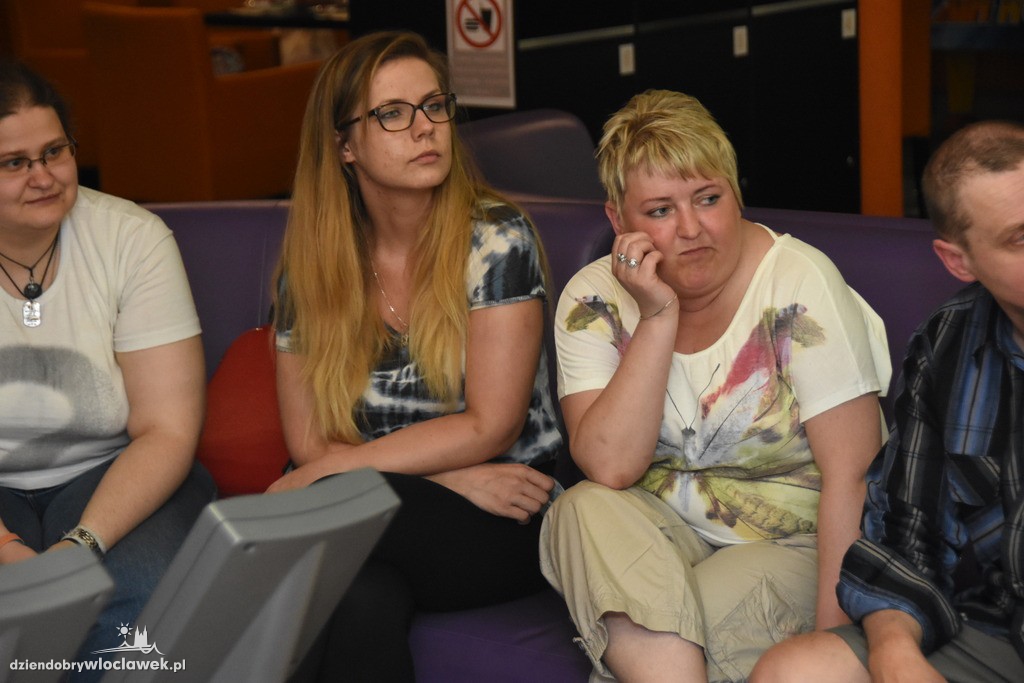 Turniej kręgli w Sportbowling na basenie