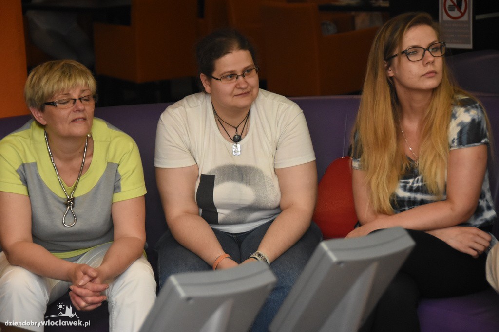 Turniej kręgli w Sportbowling na basenie