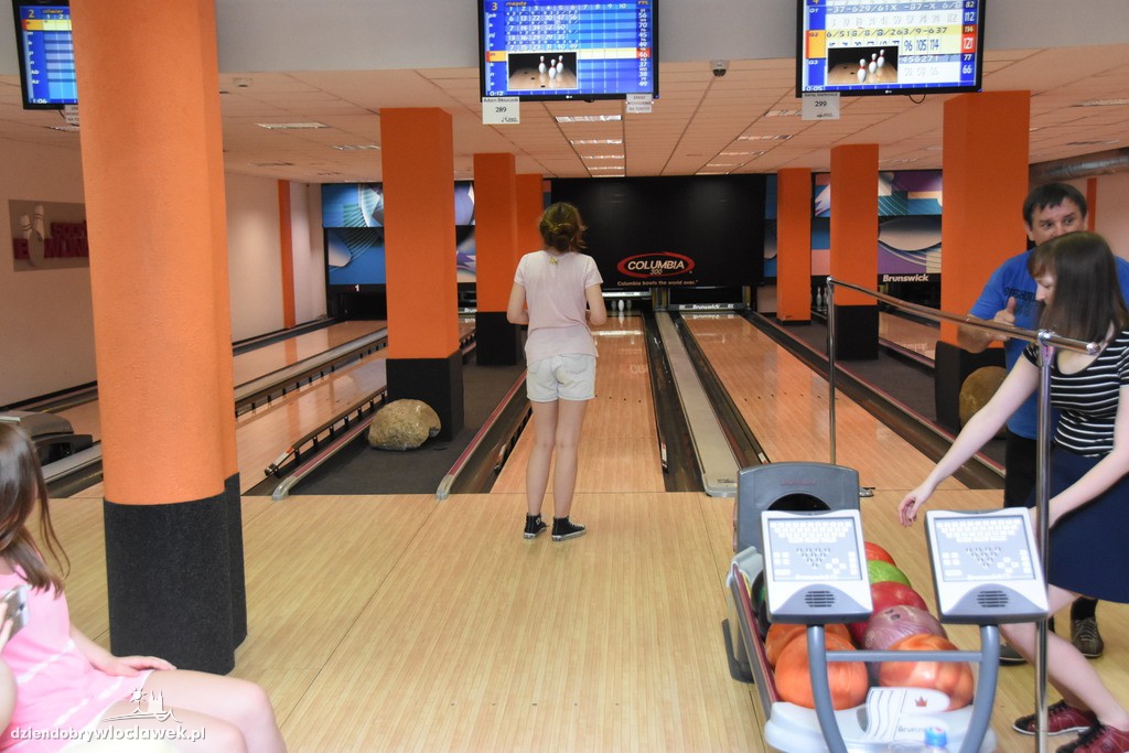 Turniej kręgli w Sportbowling na basenie