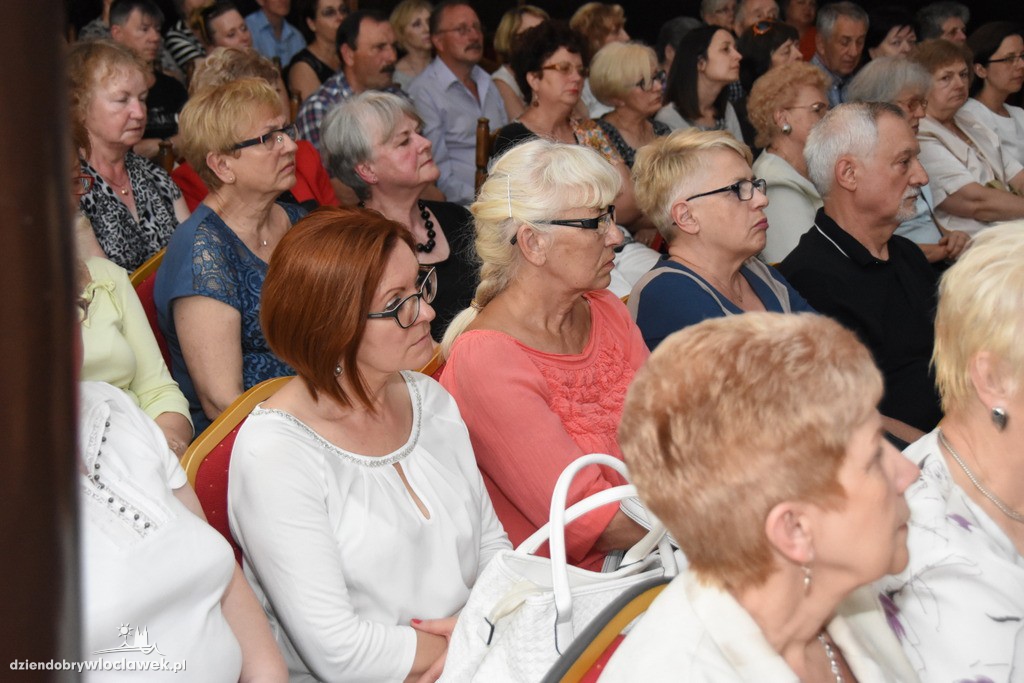 Deser z kulturą Staropolską w Starej Remizie