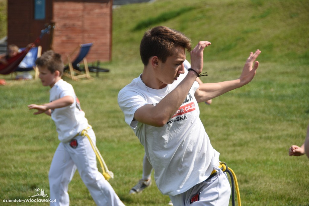 Otwarty trening capoeira na przystani
