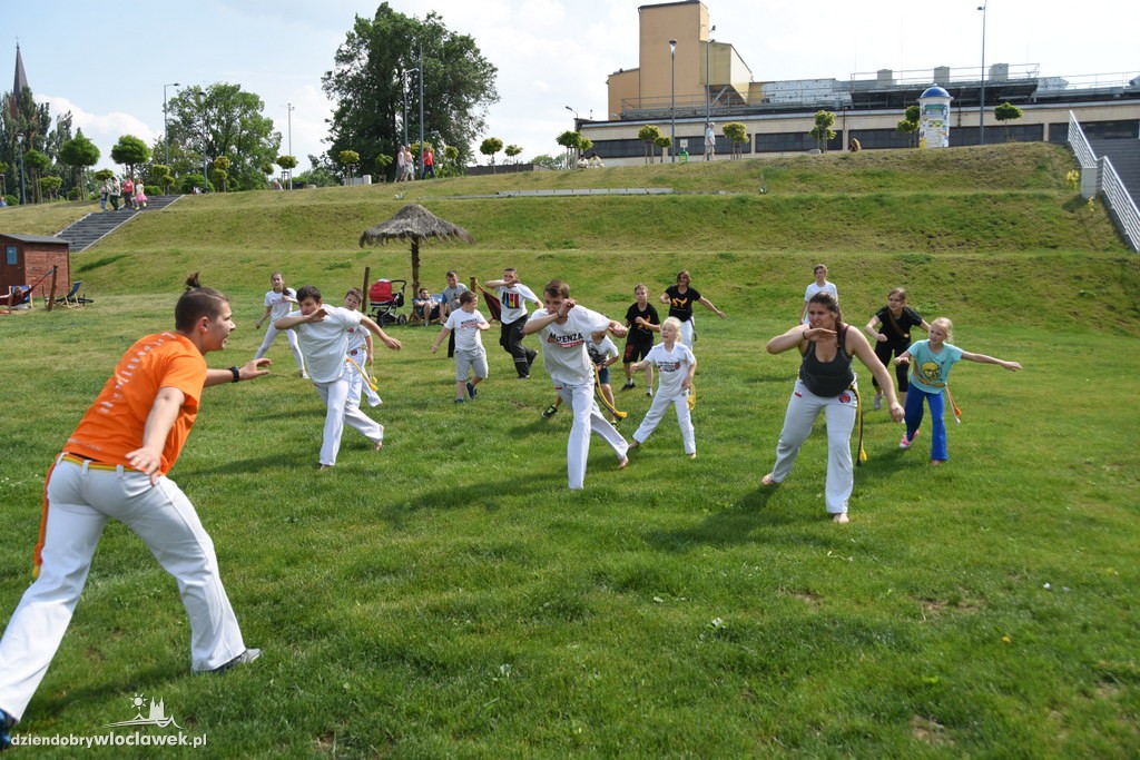 Otwarty trening capoeira na przystani