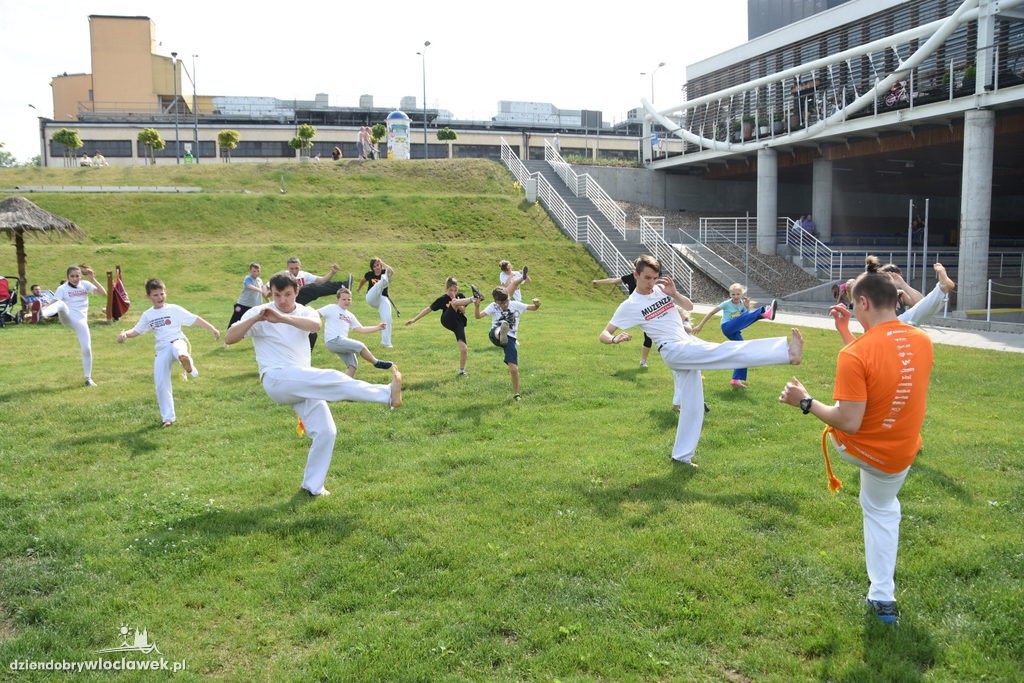 Otwarty trening capoeira na przystani