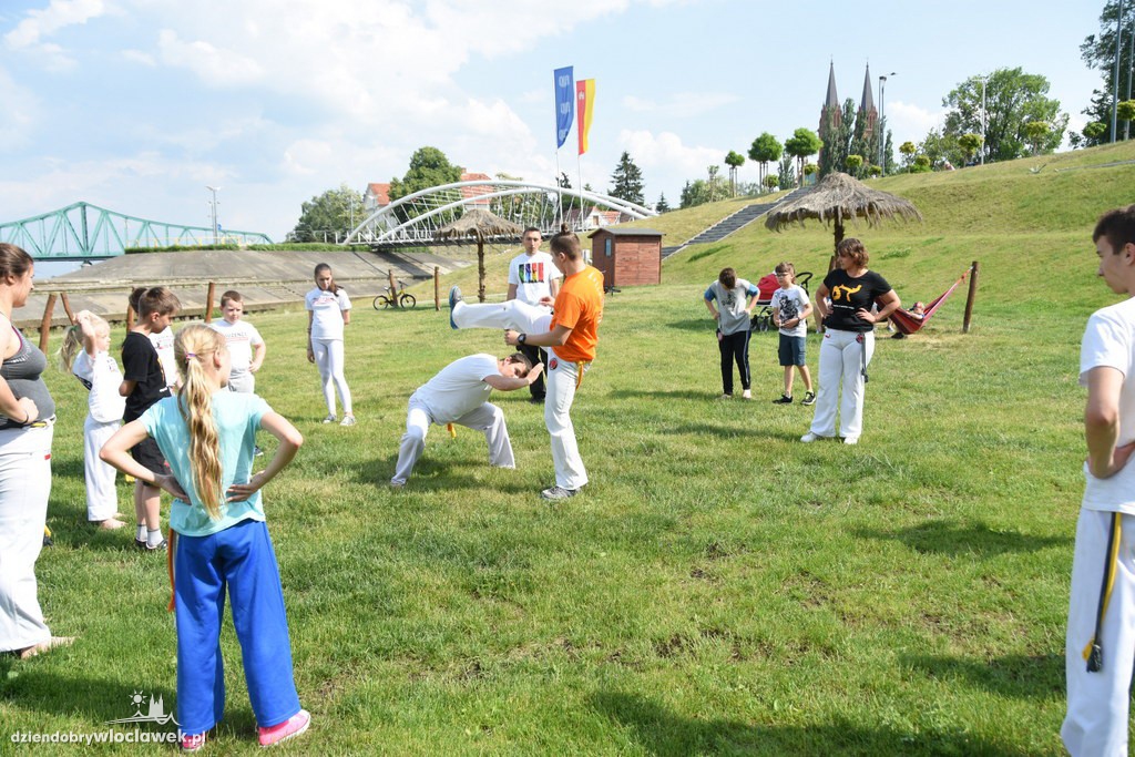 Otwarty trening capoeira na przystani