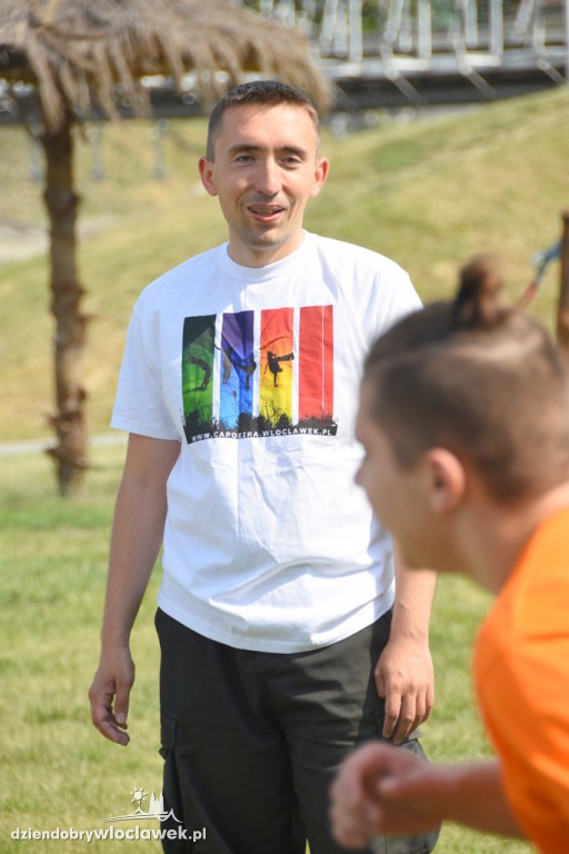 Otwarty trening capoeira na przystani