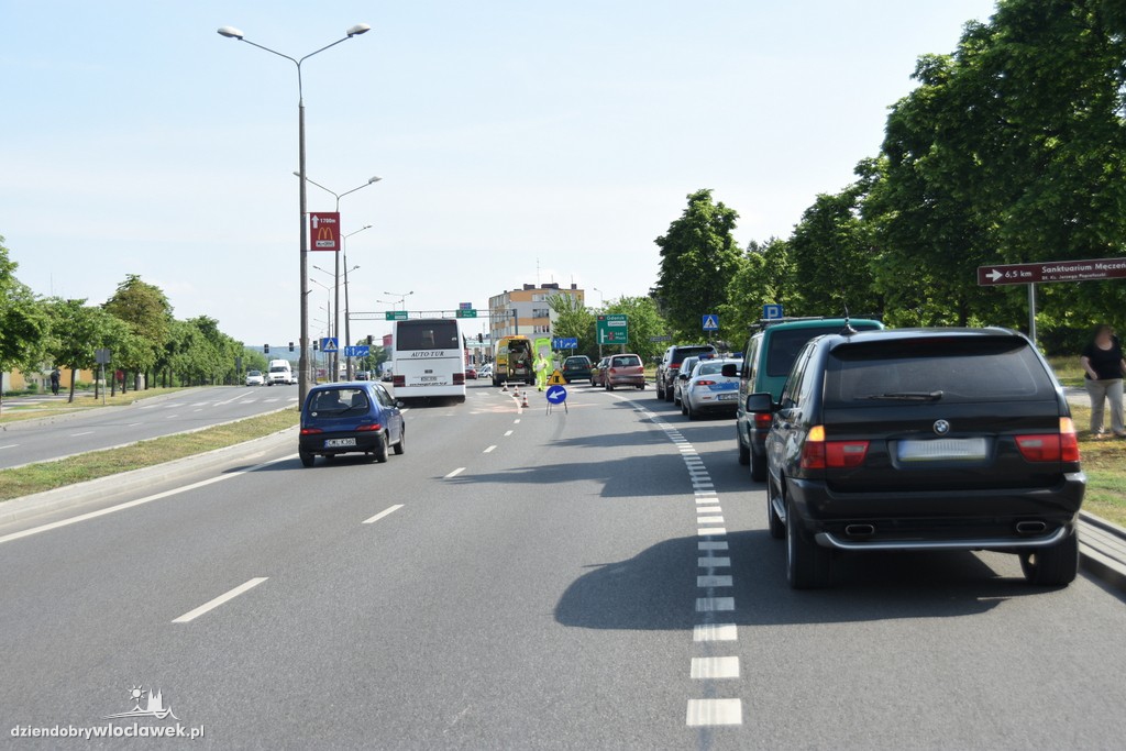 Kolizja trzech pojazdów na Kruszyńskiej