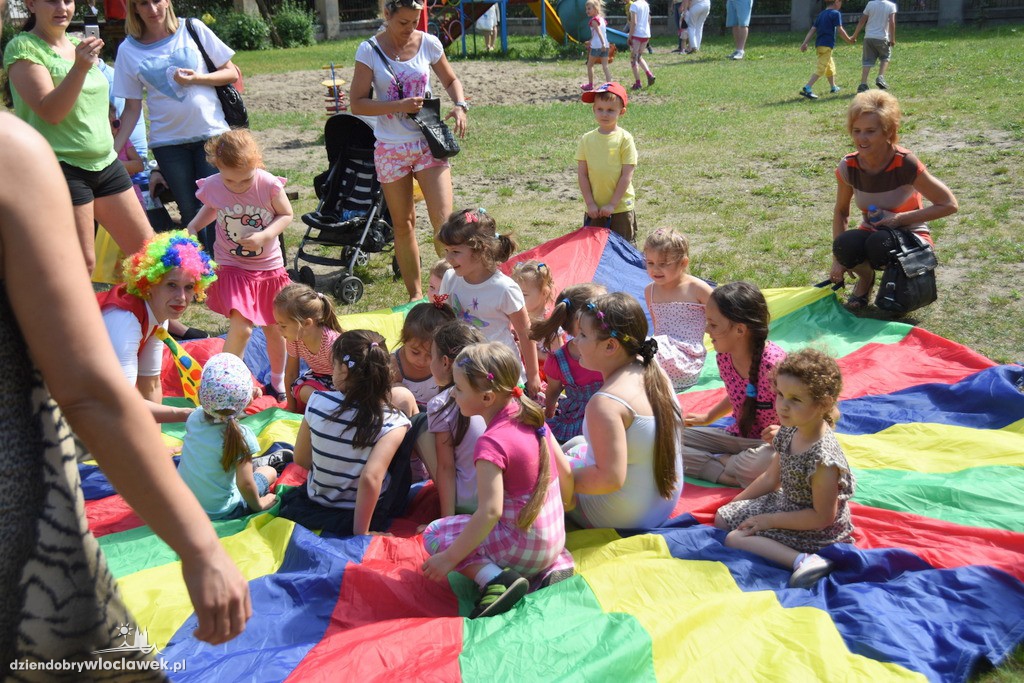 Piknik rodzinny w przedszkolu numer 12