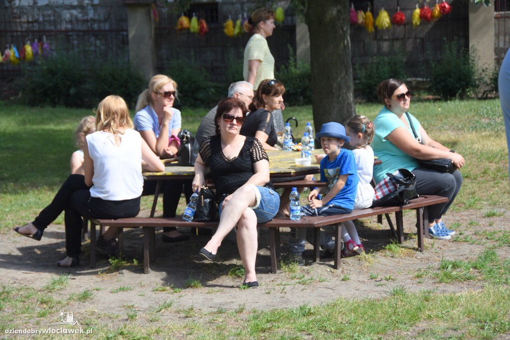 Piknik rodzinny w przedszkolu numer 12